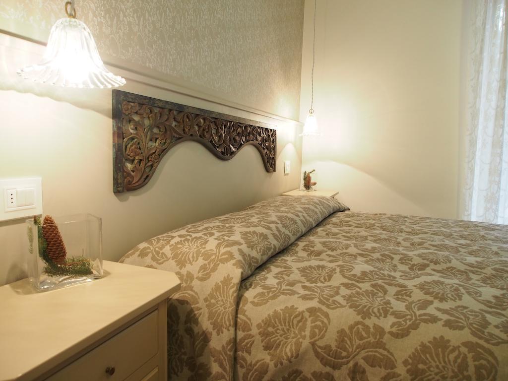 Casa Del Pittore Rovereto  Szoba fotó